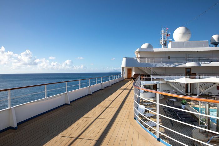 Silversea - Silver Shadow - Jogging Track.jpg